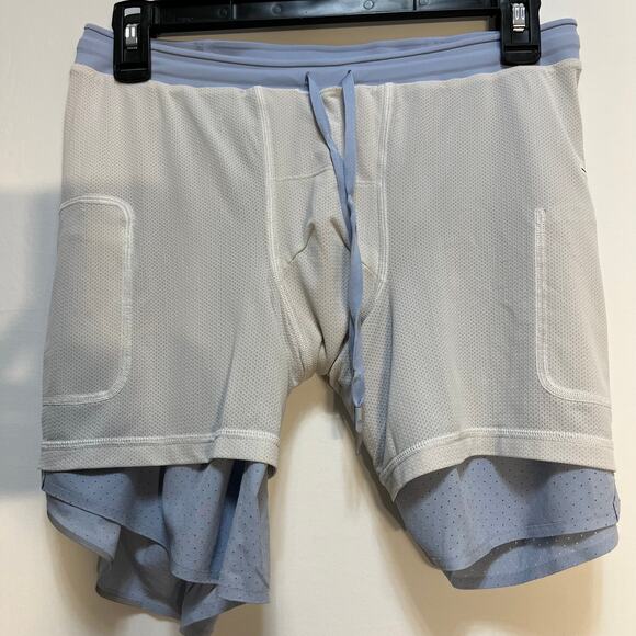 Lululemon Women’s Blue Lined Running Shorts Size M Lightweight Athletic - Picture 8 of 10